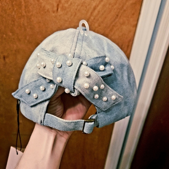 Wyeth Lightwash Denim Hat UPF 50 Rated Sun Protection. main image 15